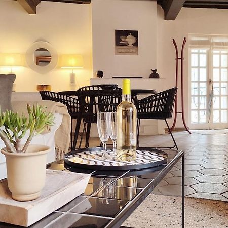 Uzes, Au Coeur Du Centre Medieval Le Logis Du Consul Un Bien D'Exception Du Xvieme Siecle Bagian luar foto