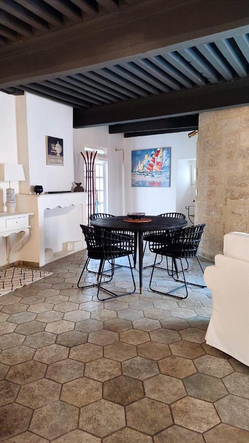 Uzes, Au Coeur Du Centre Medieval Le Logis Du Consul Un Bien D'Exception Du Xvieme Siecle Bagian luar foto