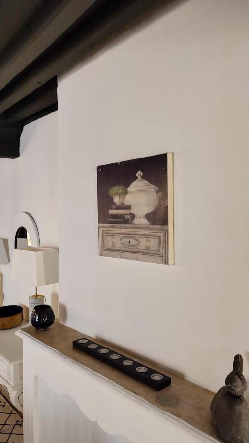 Uzes, Au Coeur Du Centre Medieval Le Logis Du Consul Un Bien D'Exception Du Xvieme Siecle Bagian luar foto