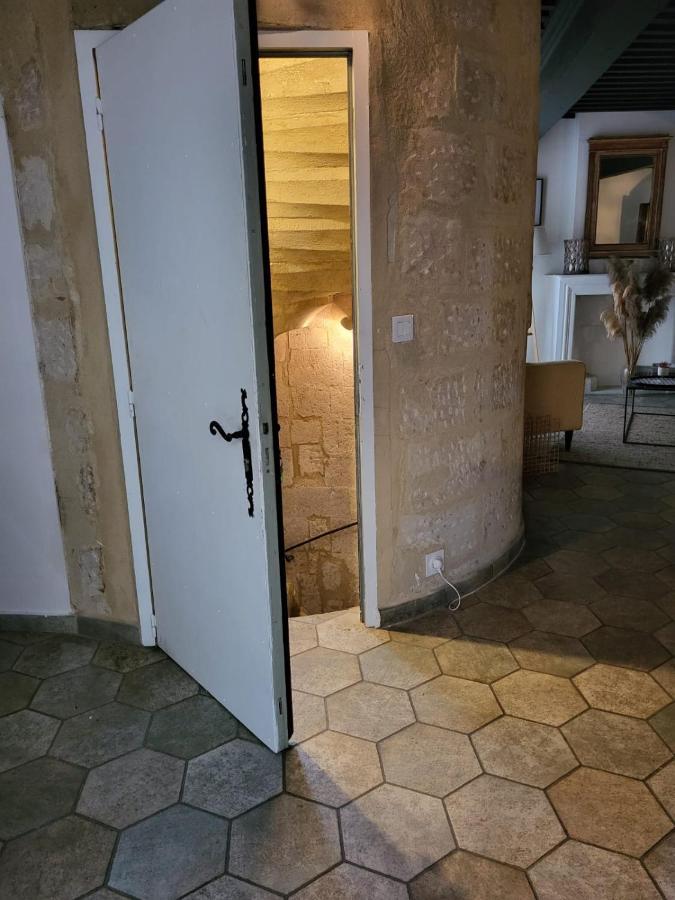 Uzes, Au Coeur Du Centre Medieval Le Logis Du Consul Un Bien D'Exception Du Xvieme Siecle Bagian luar foto