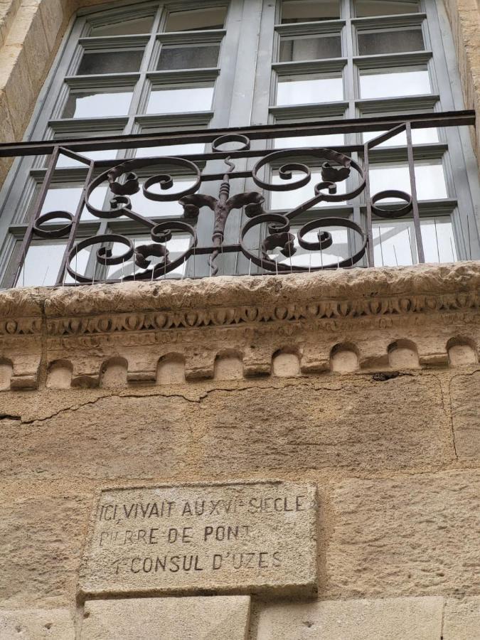 Uzes, Au Coeur Du Centre Medieval Le Logis Du Consul Un Bien D'Exception Du Xvieme Siecle Bagian luar foto