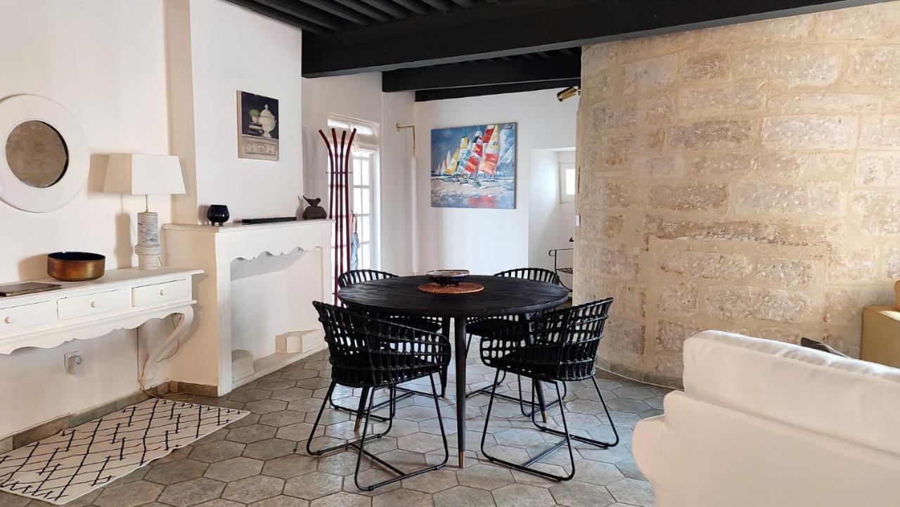 Uzes, Au Coeur Du Centre Medieval Le Logis Du Consul Un Bien D'Exception Du Xvieme Siecle Bagian luar foto